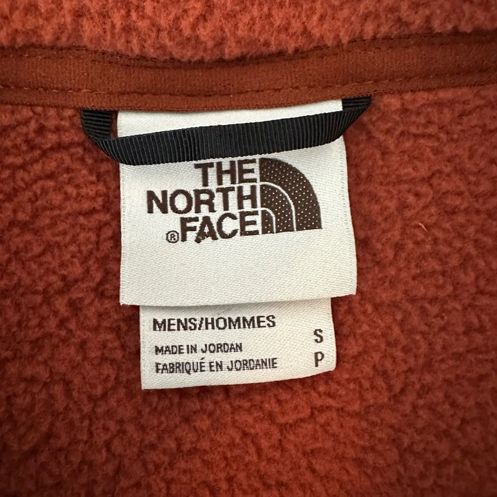 NWT The North Face Men’s Small Orange and‎ Blue Carbondale Fleece Vest